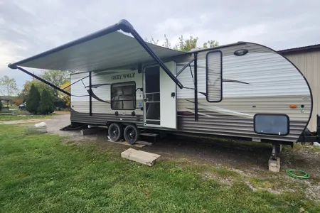 Marc's Forest River Grey Wolf 26rr Toy Hauler