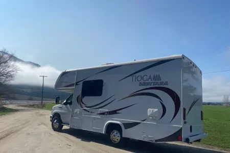 Fleet #C6 Explore Rocky Mountain National Parks in Comfort with the Tioga Montara RV