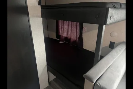 MAK RV Rentals Jayco Jay Flight six 175 bhw Baja edition Travel Trailer