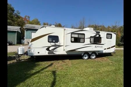 28' Kodiak Bunkhouse South Division RV