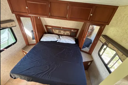 28' Kodiak Bunkhouse South Division RV