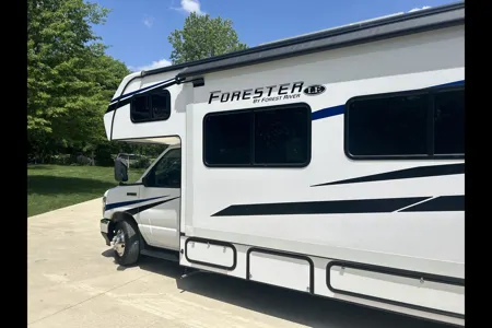 Jayson's Forest River Forester 2851f Class C