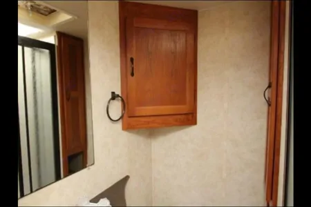 Family Bunkhouse RV – Sleeps 10, Fully Stocked!