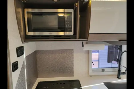 ROBERT's Lance 1995 Travel Trailer