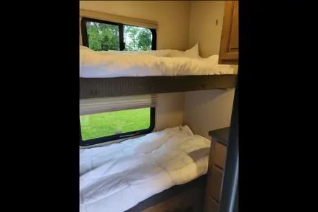 WHY CAMP, WHEN YOU CAN GLAMP?!