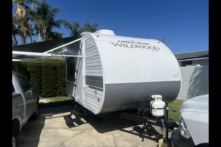 Don's Forest River Wildwood FSX Micro Trailer