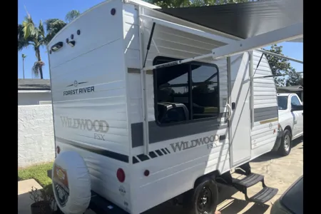 Don's Forest River Wildwood FSX Micro Trailer