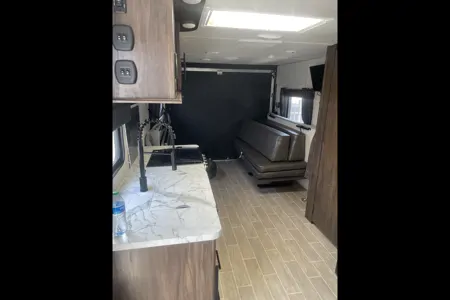 Cherokee greywolf Toy Hauler