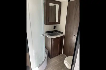 Cherokee greywolf Toy Hauler