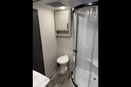 Ron's Keystone Montana High Country 281CK Fifth Wheel