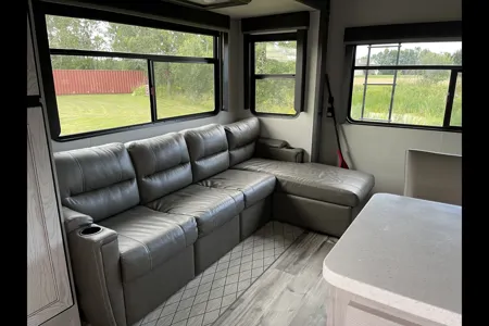 Ron's Keystone Montana High Country 281CK Fifth Wheel