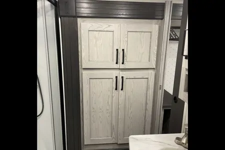 Ron's Keystone Montana High Country 281CK Fifth Wheel