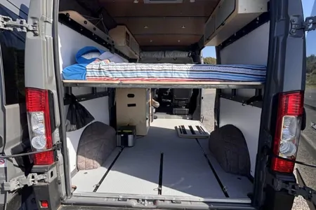 LIBRA Van