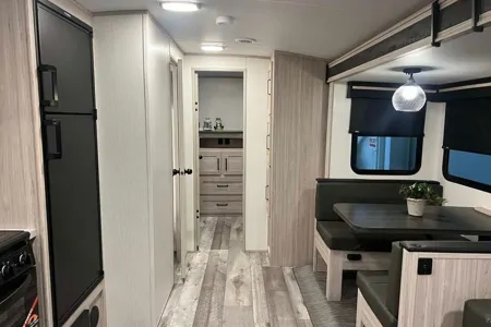 Sundance 291QB - 2 Bedroom Travel Trailer