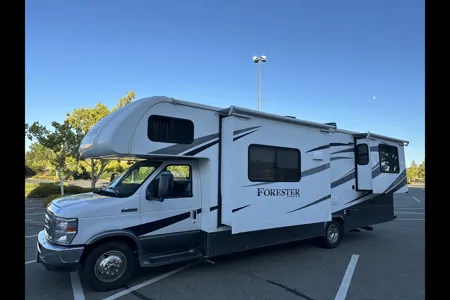 Forest River Forester 2861DS  Luxury Spacious