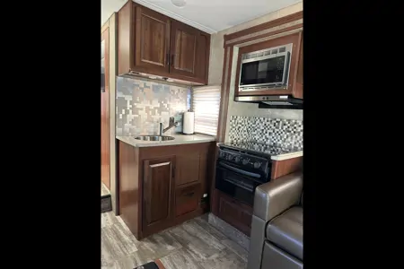 Forest River Forester 2861DS  Luxury Spacious