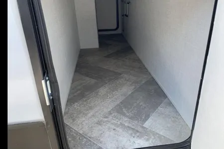 Emily's East to West Alta 2100mbh Travel Trailer