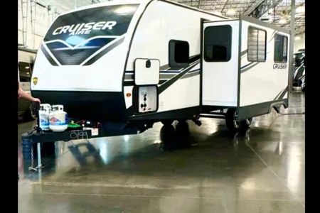 P & N Cruiser air Travel Trailer