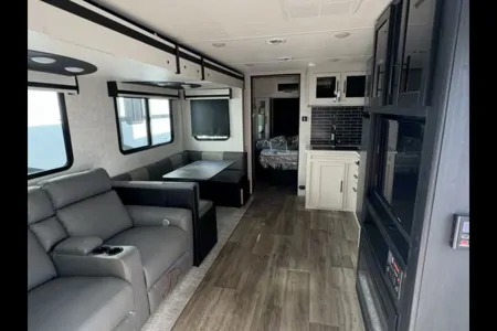 P & N Cruiser air Travel Trailer