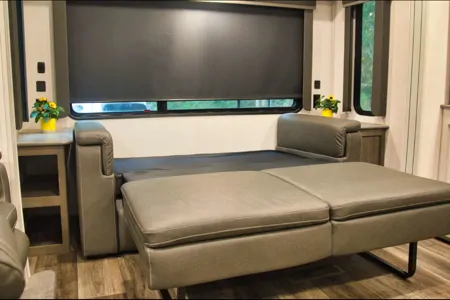 2022 Cozy Cougar With Washer & Dryer