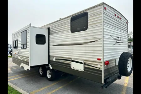 Crossroads Z-1 Travel Trailer