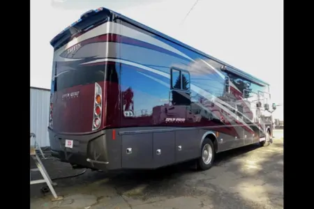 Tiffin Motorhomes Ford Class A