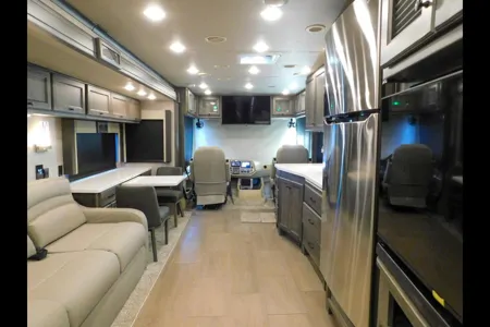 Tiffin Motorhomes Ford Class A