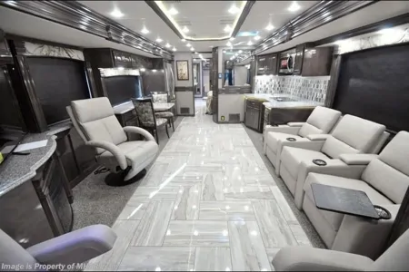 Tiffin Motorhomes Ford Class A