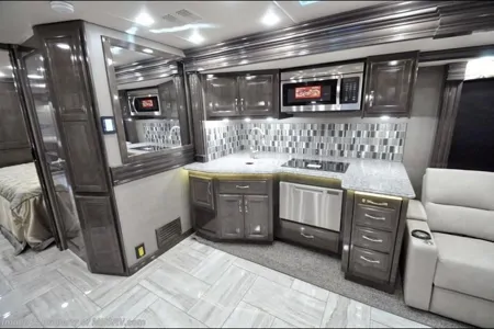 Tiffin Motorhomes Ford Class A