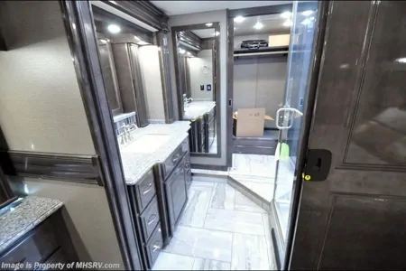 Tiffin Motorhomes Ford Class A