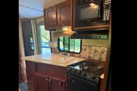 Luxe Adventures in the Evergreen Escape