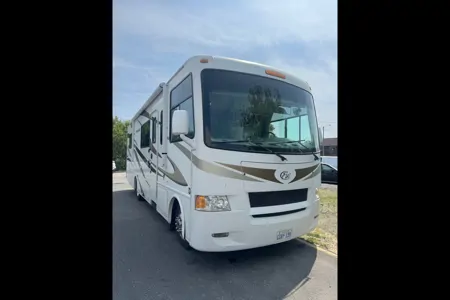 SHANE's Fleetwood Q30 Class A