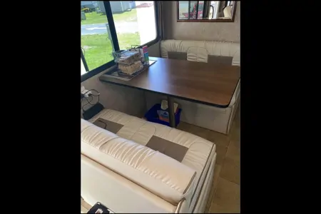 SHANE's Fleetwood Q30 Class A