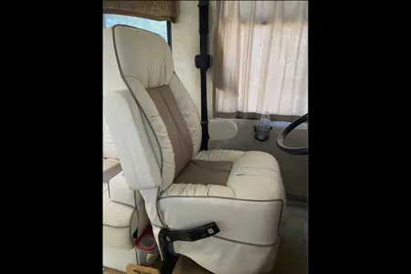 SHANE's Fleetwood Q30 Class A