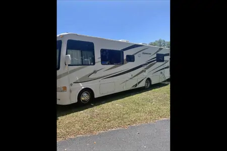 SHANE's Fleetwood Q30 Class A