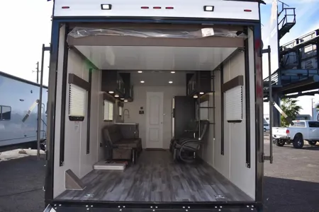 Dune Sport Man Cave TH24 Toy Hauler
