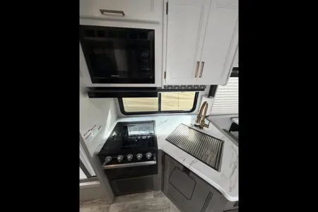 Family Adventure!  Thor Motor Coach Freedom Class C