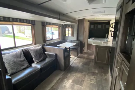 Volstad Keystone Passport Elite 29 DB Travel Trailer