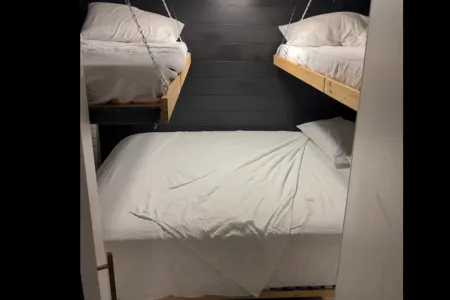 Arvie Redy the Hotel on Wheels