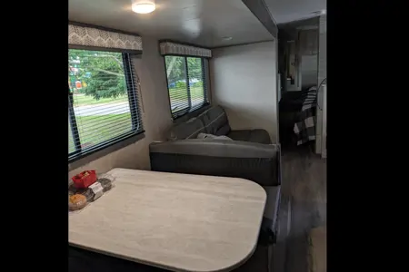 Guillaume's Coachmen Catalina 263bhs Travel Trailer