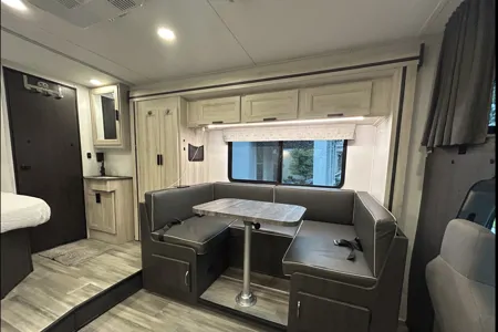 Forest River Sunseeker LE Class C