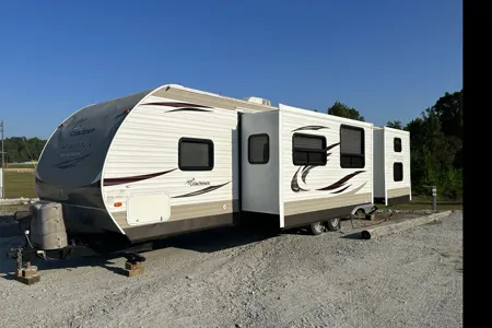 Fully Stocked with Bunk Room, 2 Slides, and Outdoor Kitchen