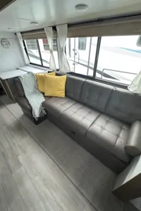 Fully Stocked + Outdoor Kitchen | Bunkhhouse | Delivery & Setup | Sleeps 7