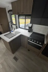 Fully Stocked + Outdoor Kitchen | Bunkhhouse | Delivery & Setup | Sleeps 7