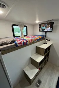 Fully Stocked + Outdoor Kitchen | Bunkhhouse | Delivery & Setup | Sleeps 7