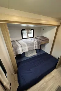 Fully Stocked + Outdoor Kitchen | Bunkhhouse | Delivery & Setup | Sleeps 7