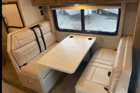 Adventurer Manufacturing 23RB Class