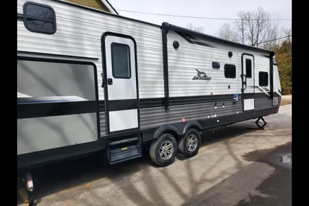 Josh's Jayco 33BHDS Travel Trailer