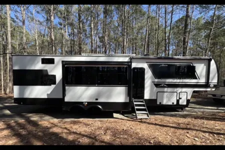 Steve's Forest River Ahara 390DS Fifth Wheel