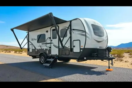 2024 Flagstaff E-Pro: Lightweight + Modern